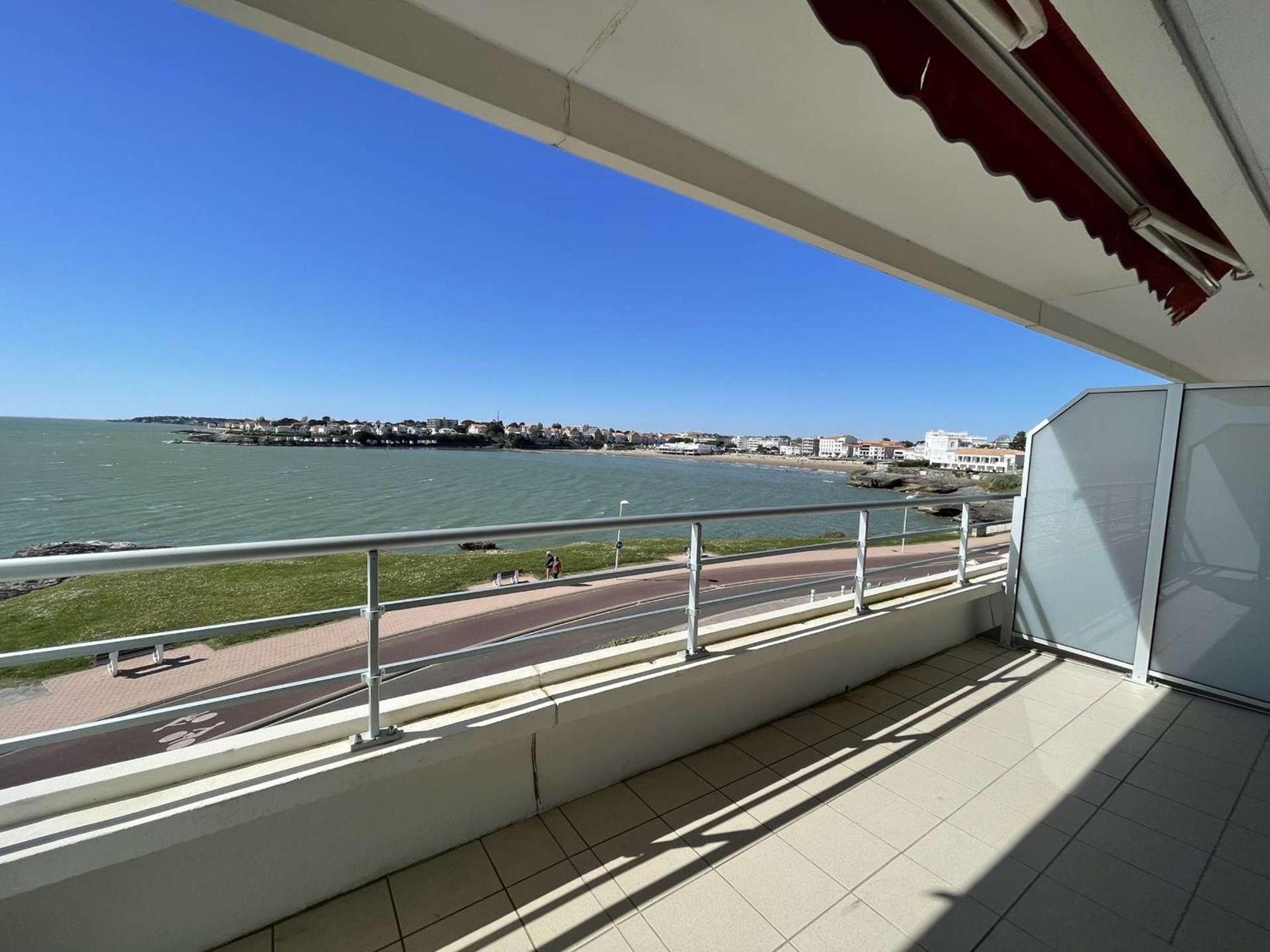 Apartment Neuf Avec Terrasse Sur Et Garage A - Fr-1-494-207 *